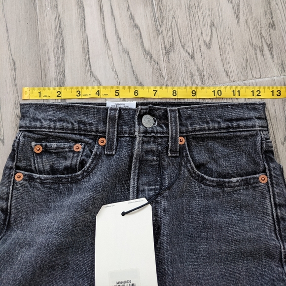 NWT Levi's Wedgie Straight Jeans 28L - Picture 9 of 9